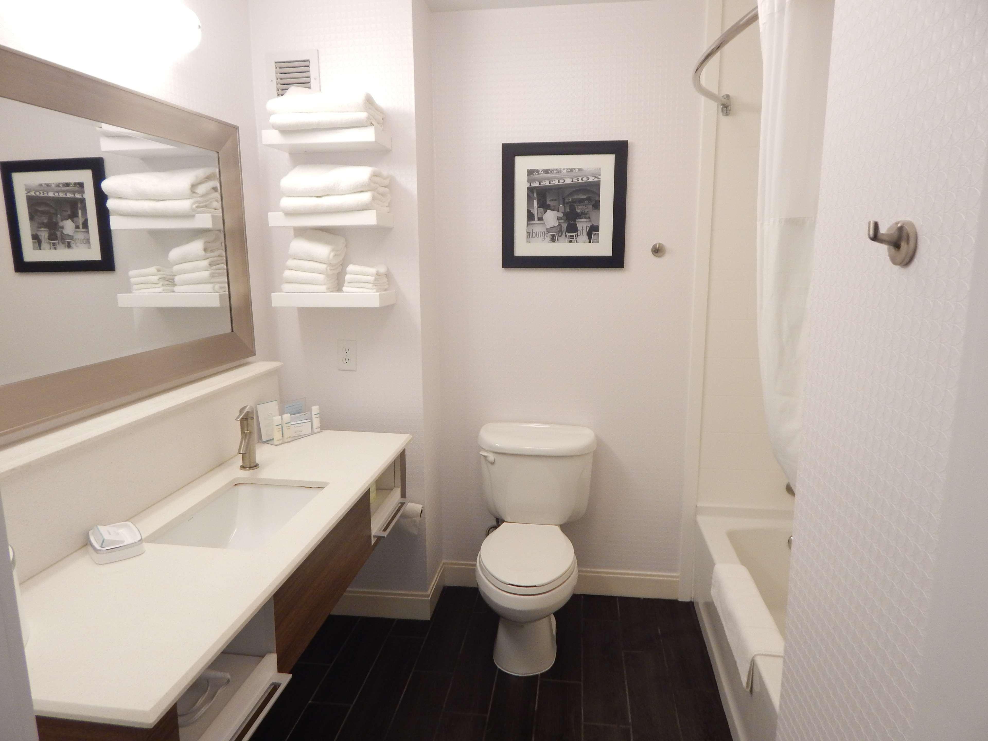 Hampton Inn Heath Bagian luar foto