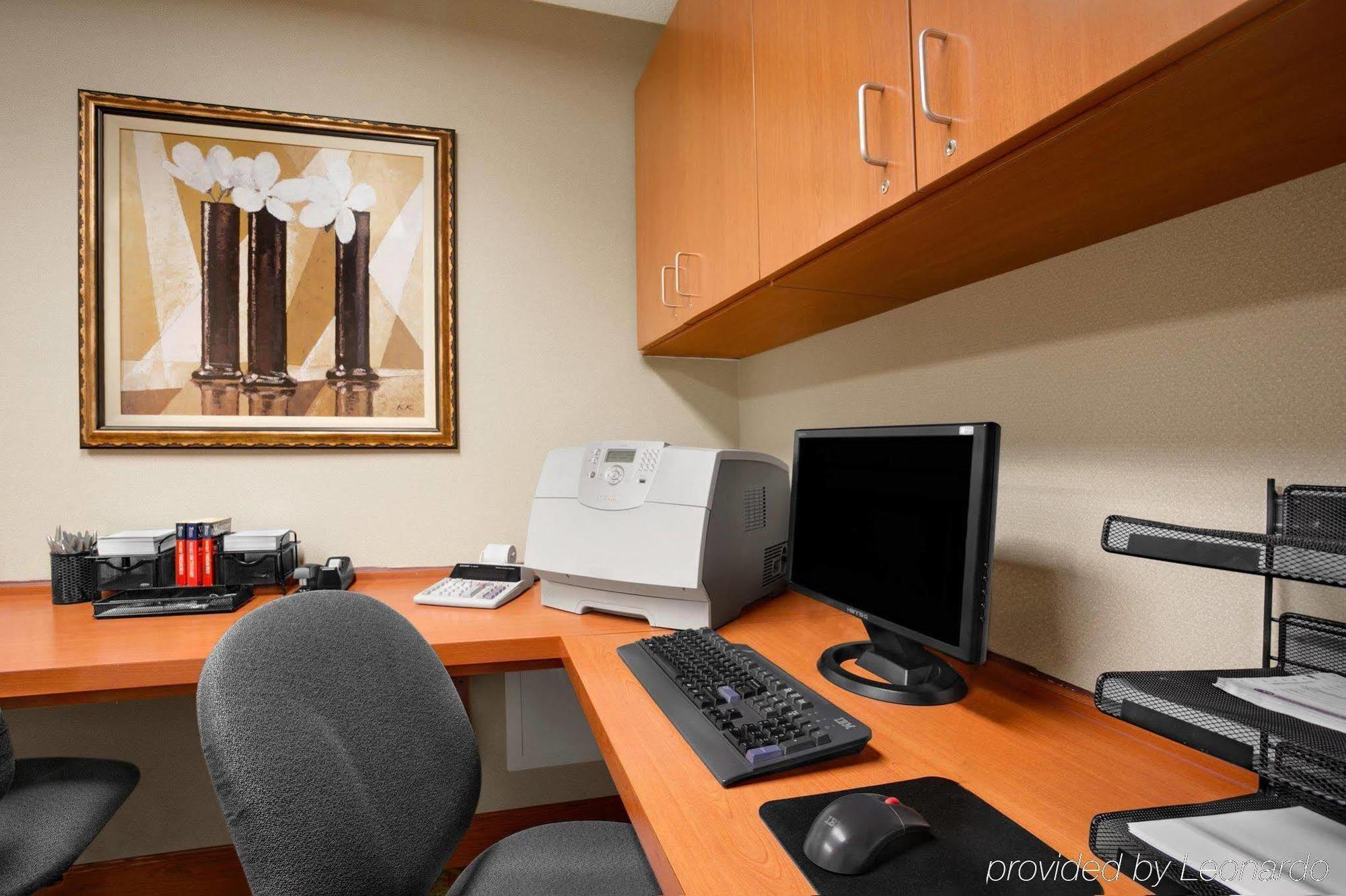 Hampton Inn Heath Bagian luar foto